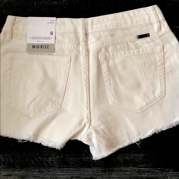 Last Kancan distressed cutoff white’denim shorts! - Picture 7 of 9